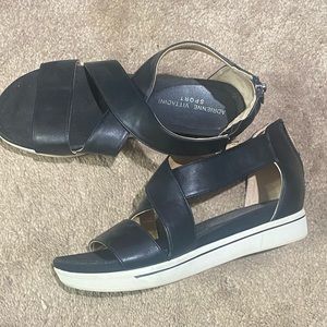 Adrienne Vittadini womens black platform sandals